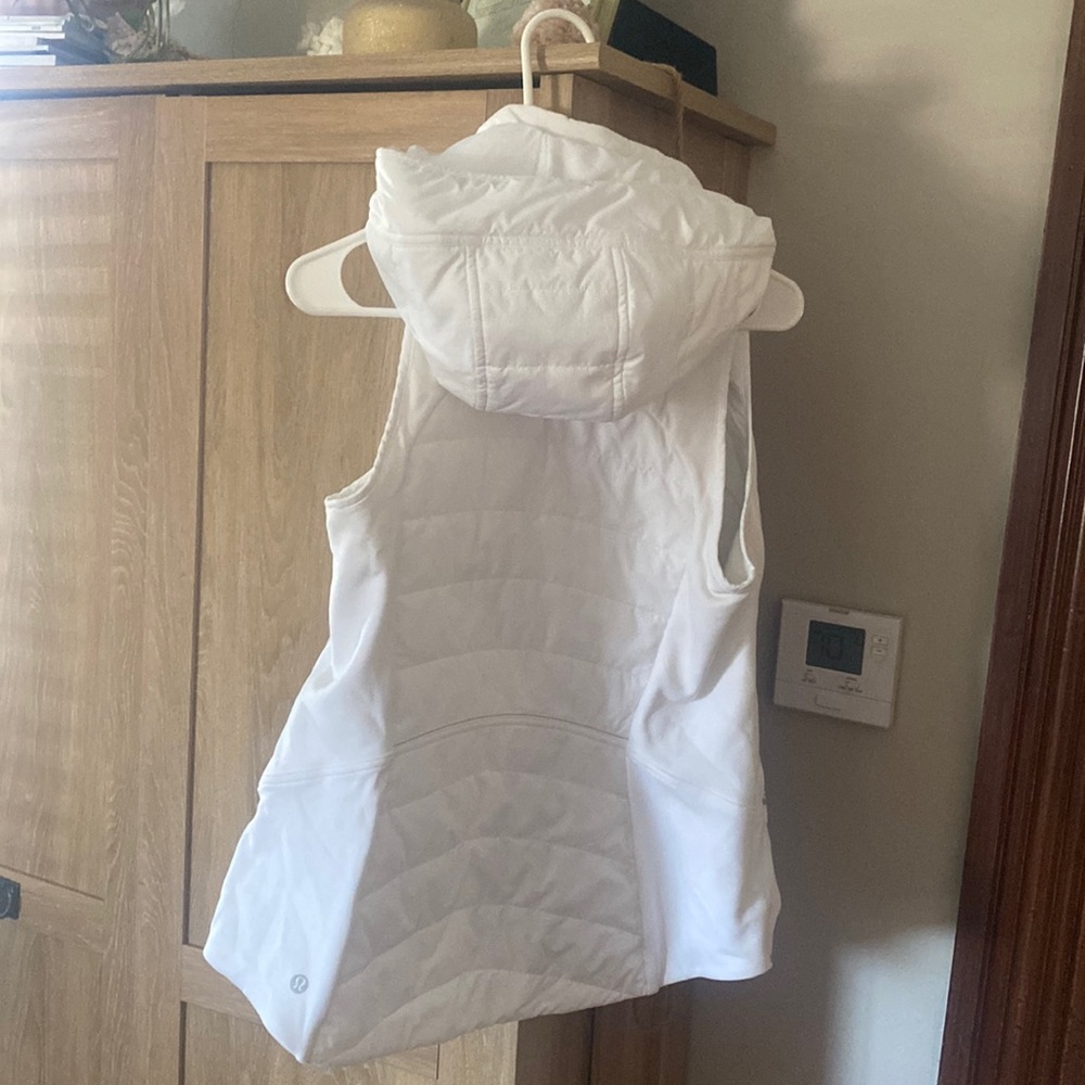 Another mile vest only worn a few times!!